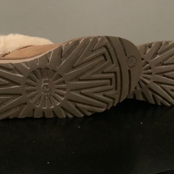 Ugg boots - Picture 4 of 4